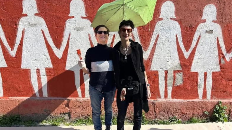 Partito il restauro del famoso “Murale contro il Femminicidio” dell’artista rossanese Elisa Caracciolo