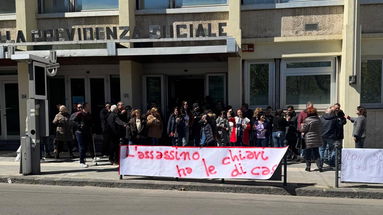 Anche a Cosenza «un minuto di rumore» contro la violenza di genere