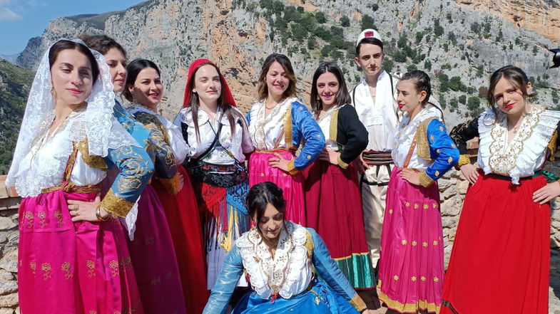 A Civita tornano le Vallje, l’evento clou della tradizione arbëreshe