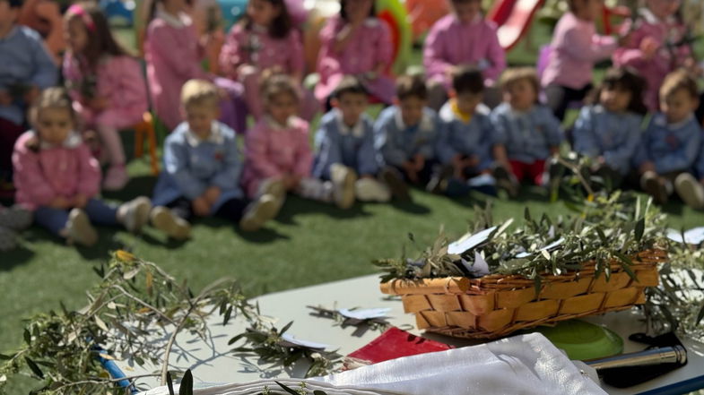 I bimbi di Magnolia tra i custodi della tradizione del Giovedì Santo