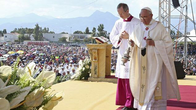 Calabria in lutto per Papa Francesco: la visita a Sibari ricordo indelebile