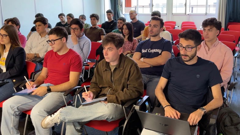 Unical fucina di talenti, Amazon e Vodafone 