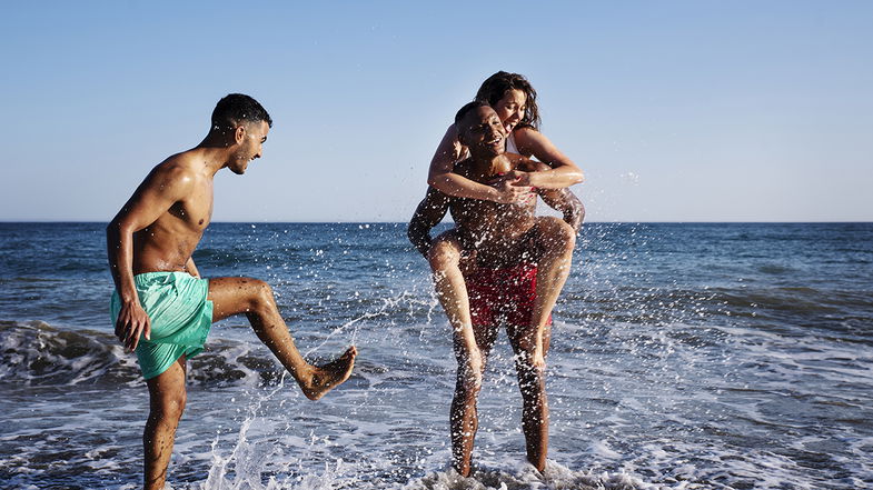 Mare pulito, Regione e Provincia esultano per le nuove Bandiere Blu