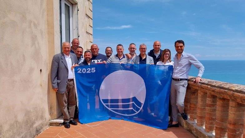 Cariati festeggia il ritorno della Bandiera blu 2025