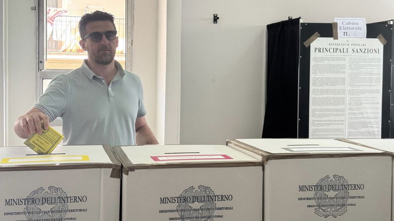 Referendum: il sindaco di Corigliano-Rossano ha votato