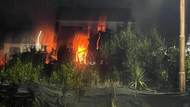 Esplosione a Mirto Crosia: due persone ferite gravemente: «Un boato mostruoso»
