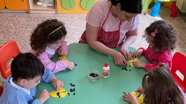 I bambini di Magnolia a lezione con le api: più miele e meno zucchero per una sana alimentazione