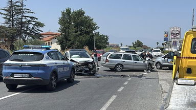 Ancora un incidente sulla Statale 106 nel tratto di Co-Ro: code e rallentamenti
