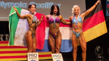 Altomonte festeggia Sara Suriano, Campionessa Mondiale Over 50 al Natural Bodybuilding World