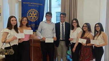 Castrovillari, consegnate le borse di studio 