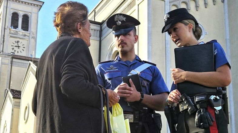 Carabinieri in campo contro le truffe agli anziani
