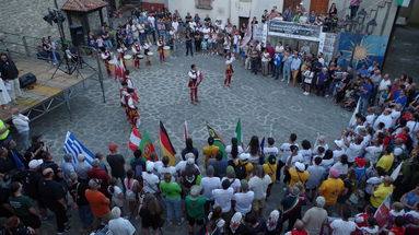 Alessandria del Carretto ospita la festa mondiale del tiro con l'arco
