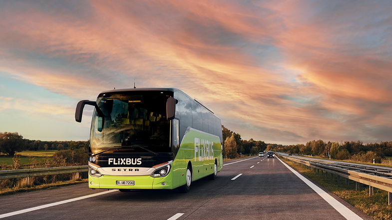 Dal Pollino e dallo Jonio pronti a partire per l'estate, FlixBus potenzia le tratte nella provincia di Cosenza