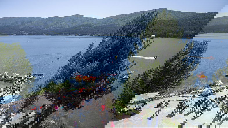 Lorica Lake: in Sila oltre 100 appassionati per la gara di nuoto in acque libere