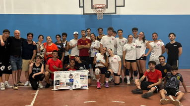 Frascineto, grande successo per il torneo di pallavolo: entusiasmo, sport e comunità Si è concluso con una serata ricca di entusiasmo e partecipazion