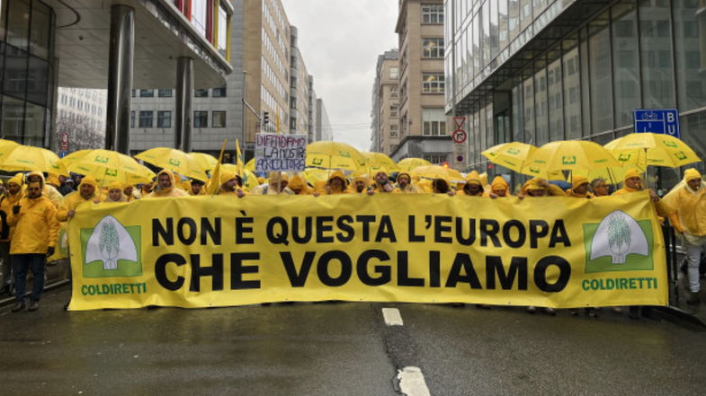 Oltre 65mila aziende agricole calabresi colpite dal taglio della PAC 2028-2034