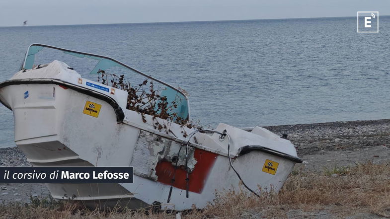 La barca, il mare e... quei turisti stanziali