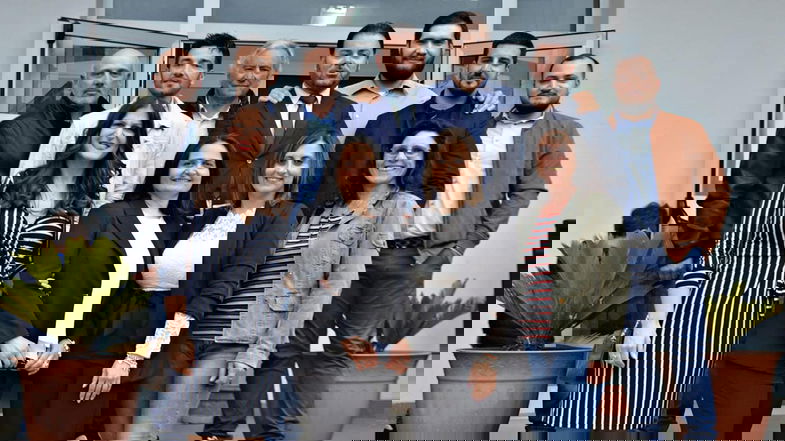 Tari alle stelle a Paludi, l'opposizione: «Un consigliere di maggioranza ha suggerito di vendere la casa»